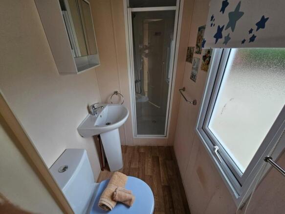 2014 Delta Resort Plus, Tarka Holiday Park, Barnstaple, Devon, EX31 4AU photo 5