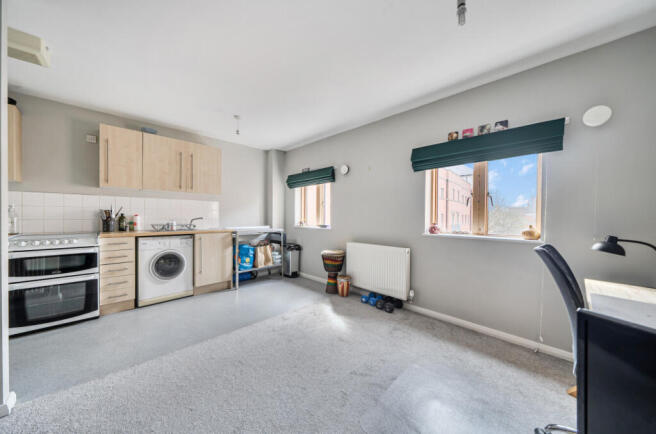 1429363-4-69c6f62...