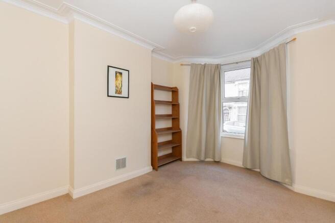 3Y2REN - Living Room C.jpg