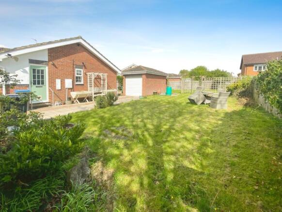 2 bed Bungalow for sale Image 4