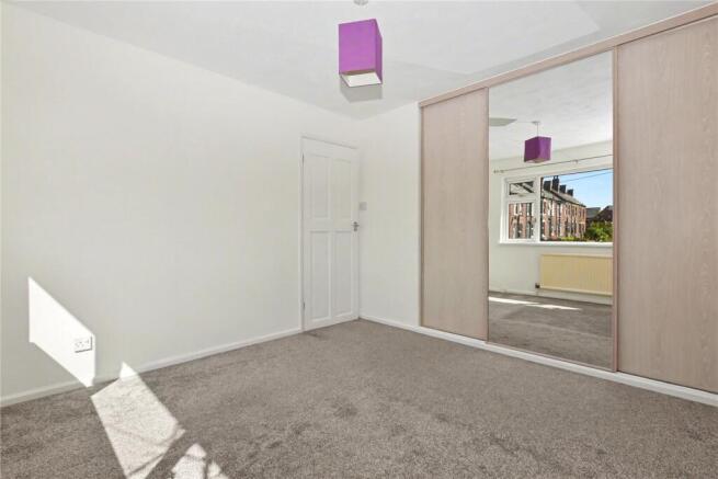 3 bed Terraced for sale Image 5
