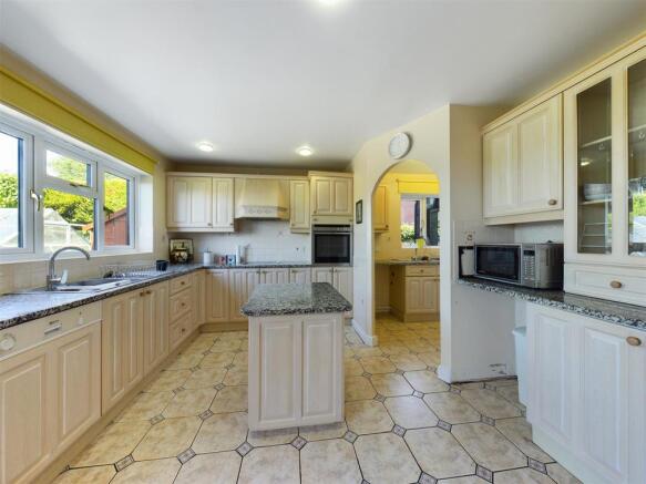 Kitchen.jpg