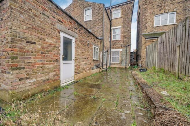 Davies___Davies_57_Victoria_Rd__Finsbury_Park__Lon