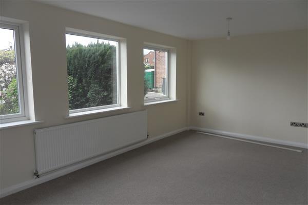 SPACIOUS LOUNGE