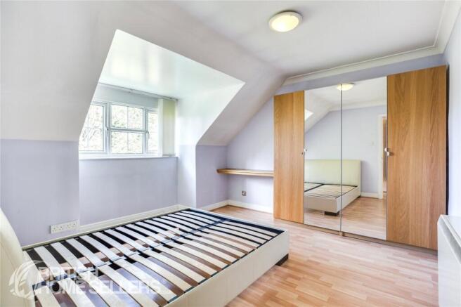 2 bed Apartment for sale Image 11