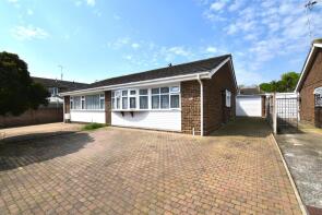 32, Devon Gardens, Rochford SS4 3AJ