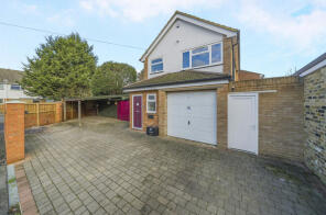 64, Napier Road, Ashford TW15 1TG