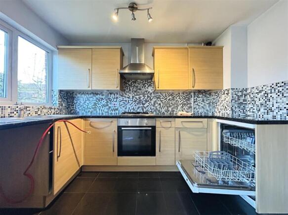 KITCHEN.jpeg