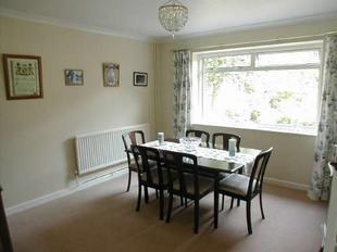 DINING ROOM: