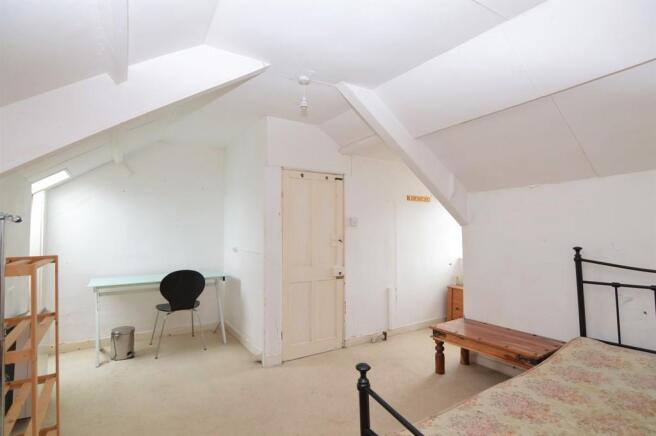 BEDROOM SIX