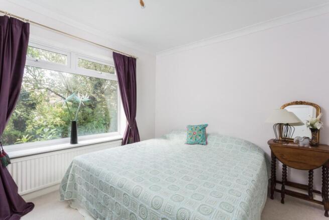 4 bed Detached for sale Image 9