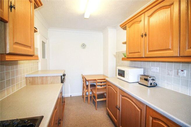 2 bed Apartment for sale Image 5