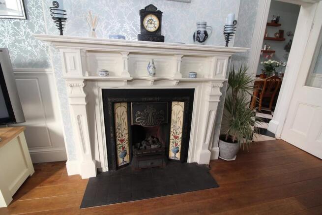 Family Room Firep...