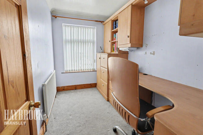 3 bed Detached for sale Image 8