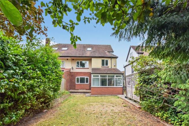 5 bed Semi-Detached for sale Image 8