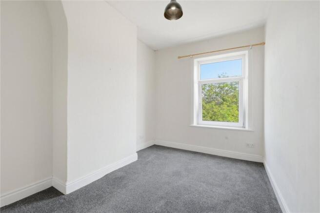 3 bed Terraced for sale Image 11