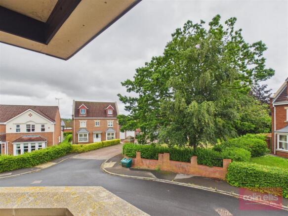 2 bed Flat for sale Image 6