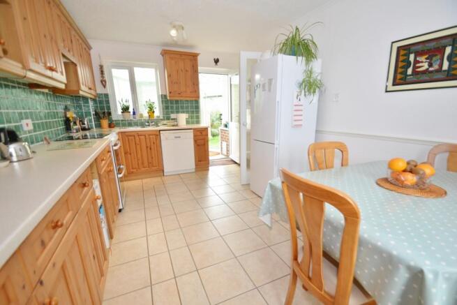 Kitchen / Breakfast 