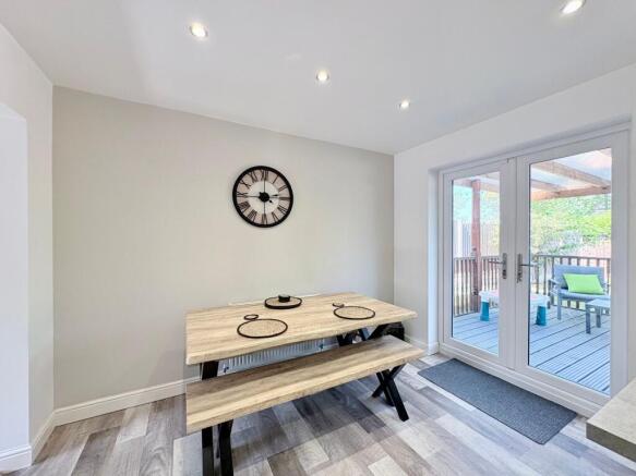 4 bed Detached for sale Image 4