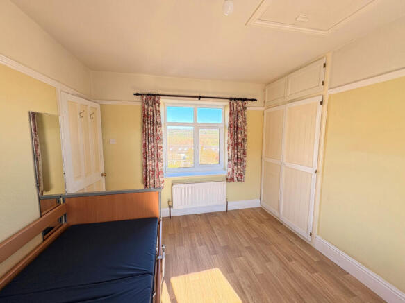 3 bed Detached for sale Image 9