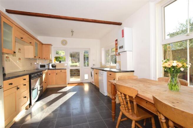 Kitchen/ Breakfast Room