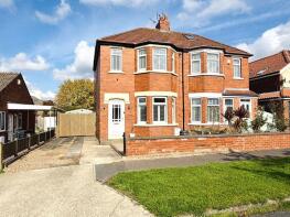 36, Melwood Grove, York YO26 5RF
