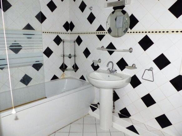 Family bathroom