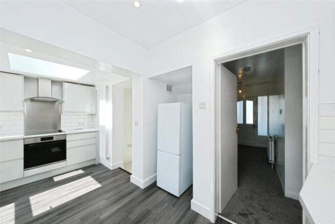 3 bed Semi-Detached for sale Image 7