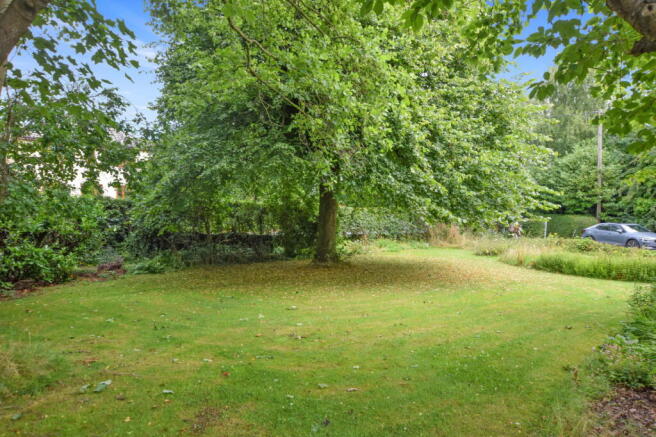 Photo 33