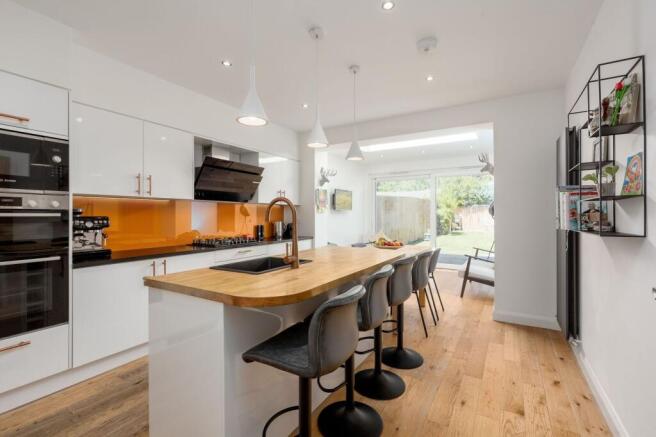 Kitchen/Dining