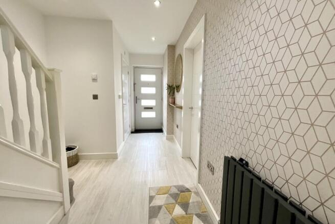 4 bed Detached for sale Image 11