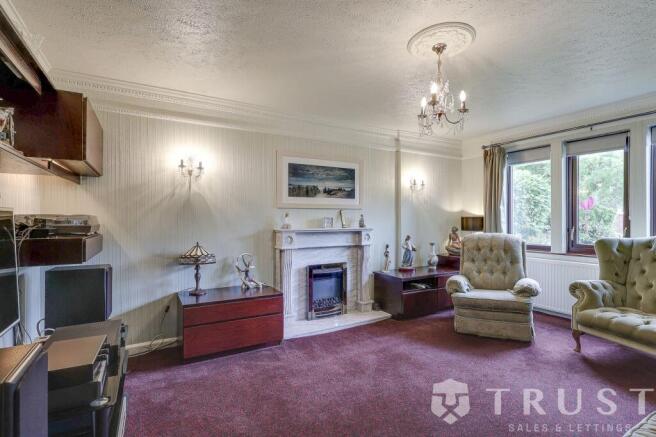 4 bed Detached for sale Image 9