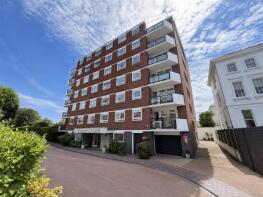 Flat 3, 3 Sussex House, Hartington Place, Eastbourne BN21 3BH
