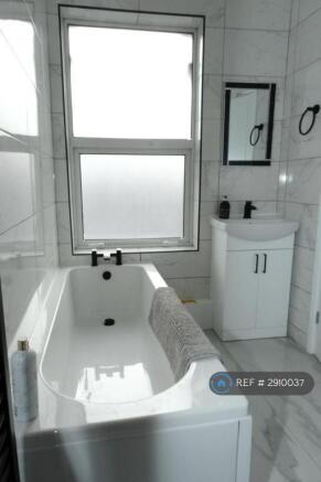 Bath & Shower Room 1
