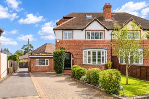 Roundwood Way, Banstead