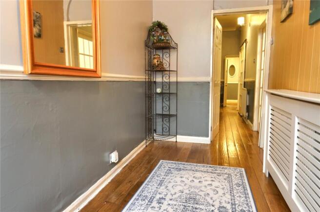 2 bed Flat for sale Image 11