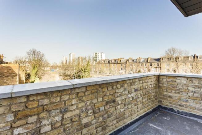 Lettings Hammersmith Woodstock Grove - Balcony.jpg