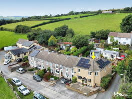 1, Greenfield Terrace, Heol Laethog, Bridgend CF32 9JA