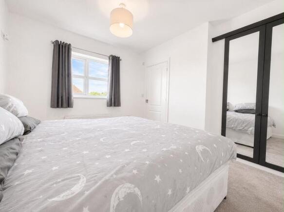 4 bed End of Terrace to rent Image 6