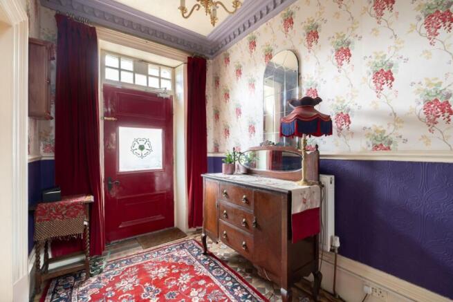 4 bed Detached for sale Image 7