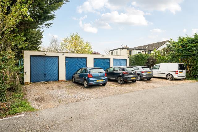 Garage/Drive