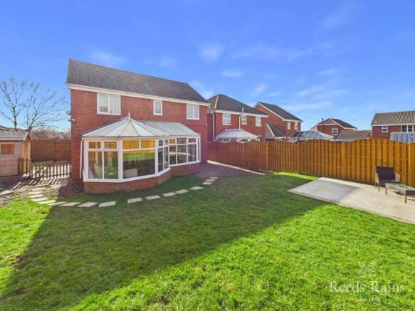 6 bed Detached for sale Image 6