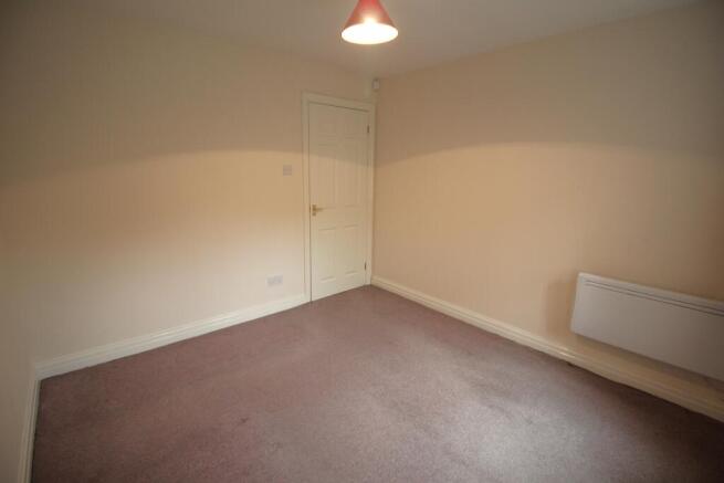 1 bed Ground Flat for sale Image 8