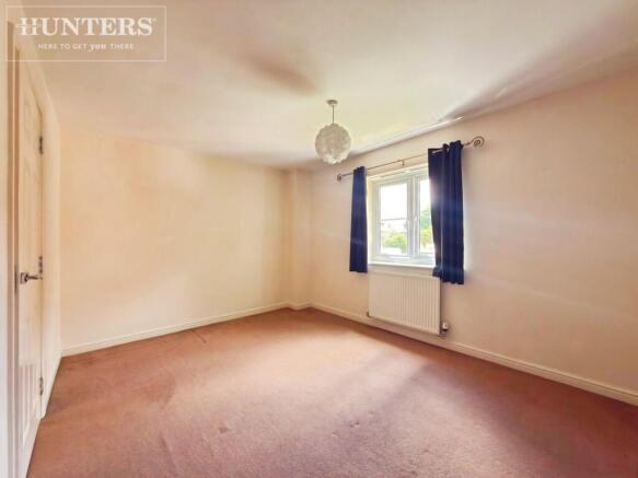 3 bed Semi-Detached for sale Image 9