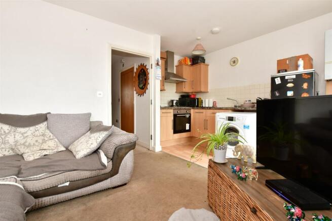 Kitchen/ Living Room