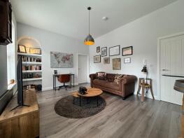 Flat 3, 43, The Calls, Leeds LS2 7EY