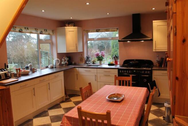 kitchen 3.JPG