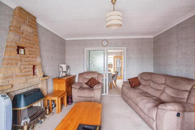 3 bed Semi-Detached for sale Image 8