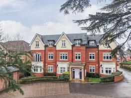 Flat 2, 93 Cedar Rise, Reigate Hill, Reigate RH2 9NJ