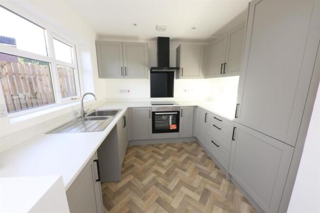 EXTENDED DINING KITCHEN